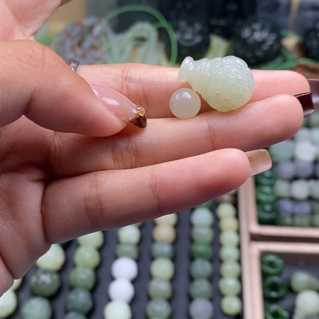 未镶嵌和田玉珠宝半成品