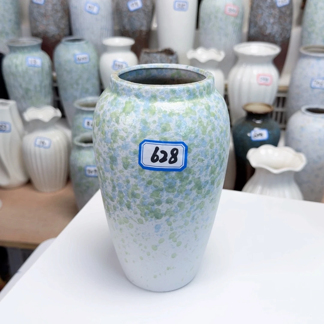 628号陶瓷高20厘米一个