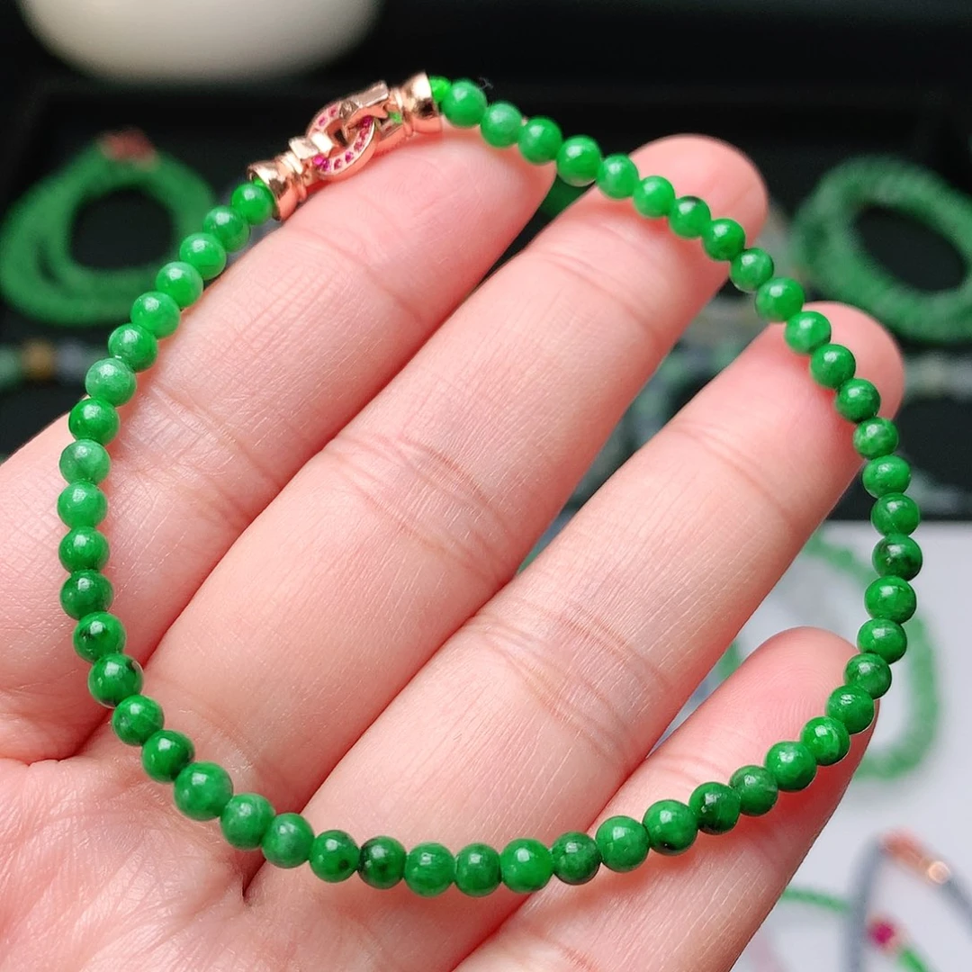 翡翠手链未镶嵌翡翠