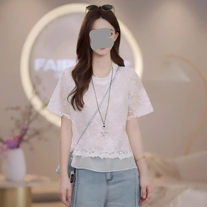 2025夏季新款时尚圆领刺绣蕾丝拼接假两件短袖衬衫女减龄百搭上衣