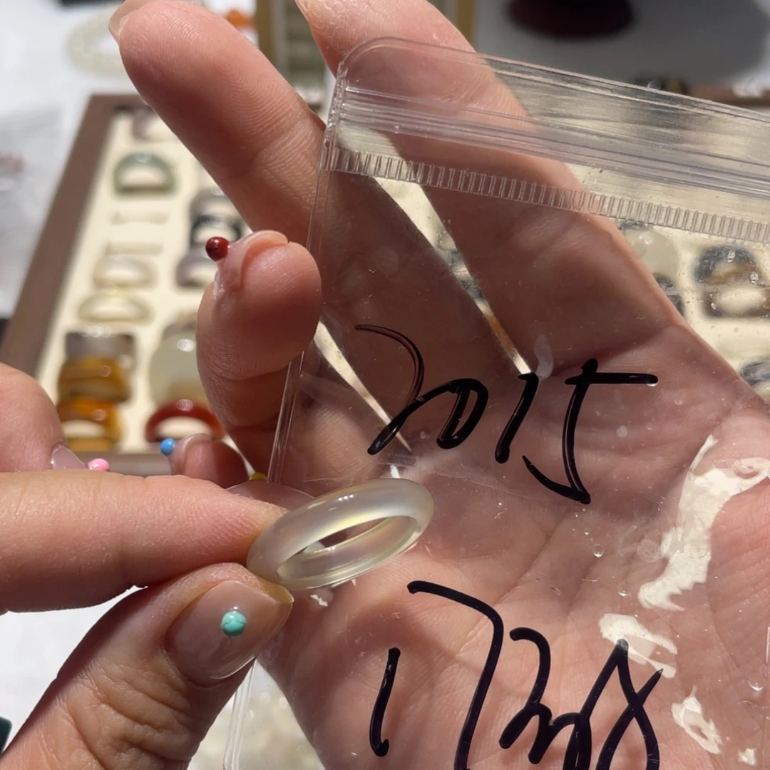 玛瑙/玉髓戒指未镶嵌