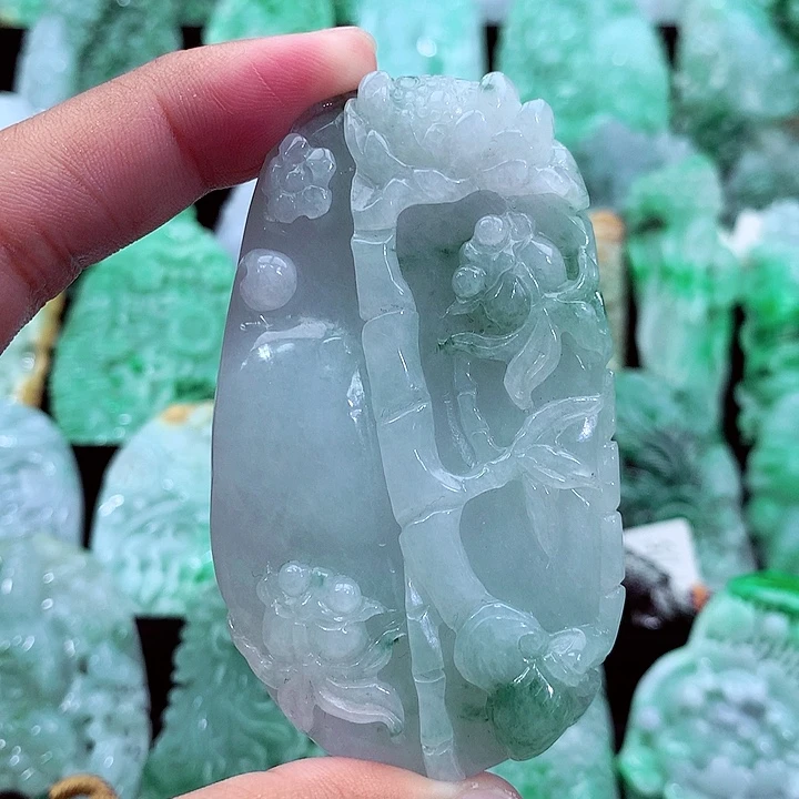 翡翠未镶嵌吊坠(不含链)