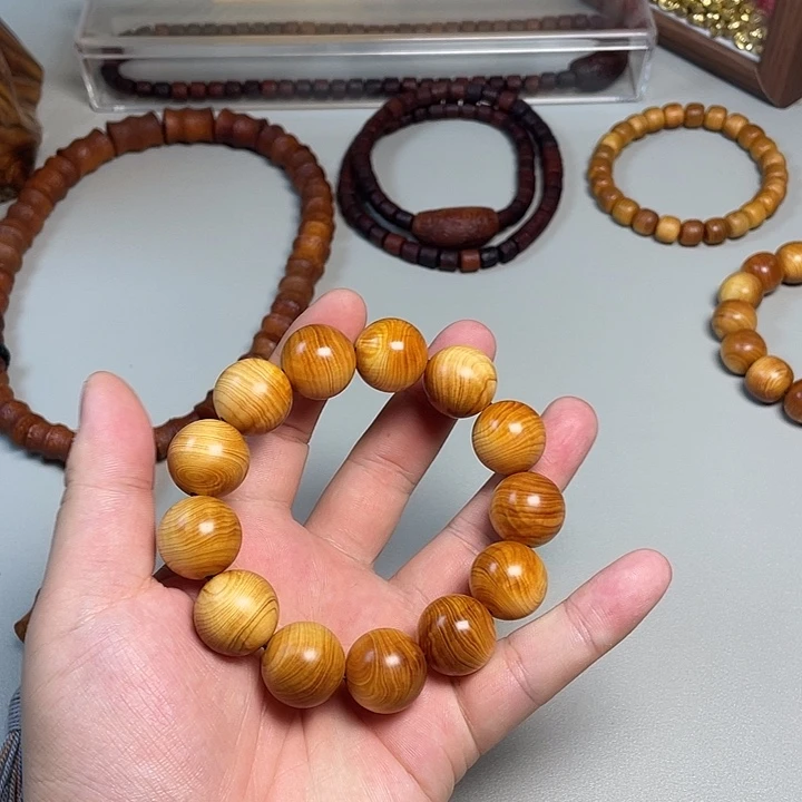 柏木（崖柏）太行崖柏1.8水波龙胆