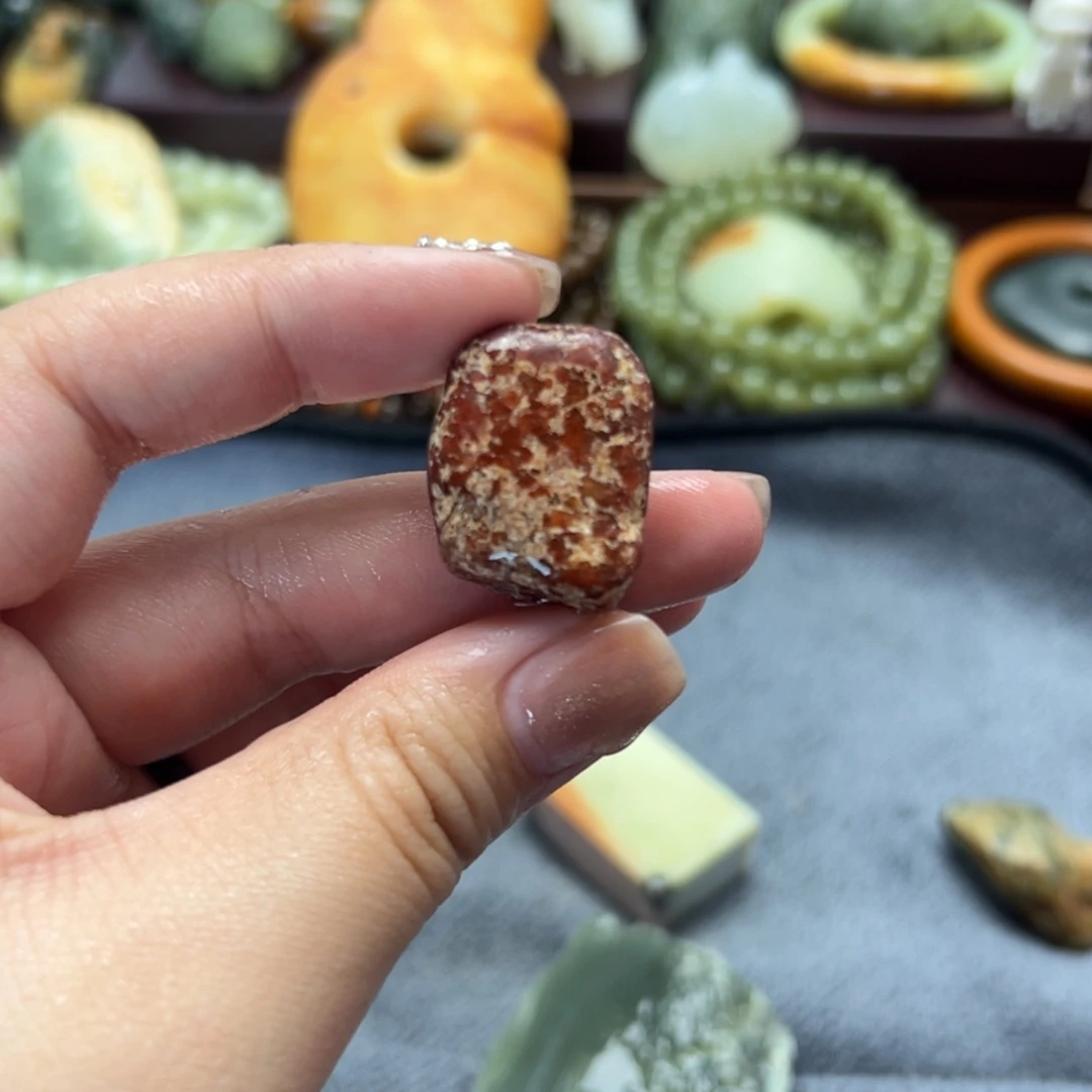 和田玉未镶嵌珠宝奇石