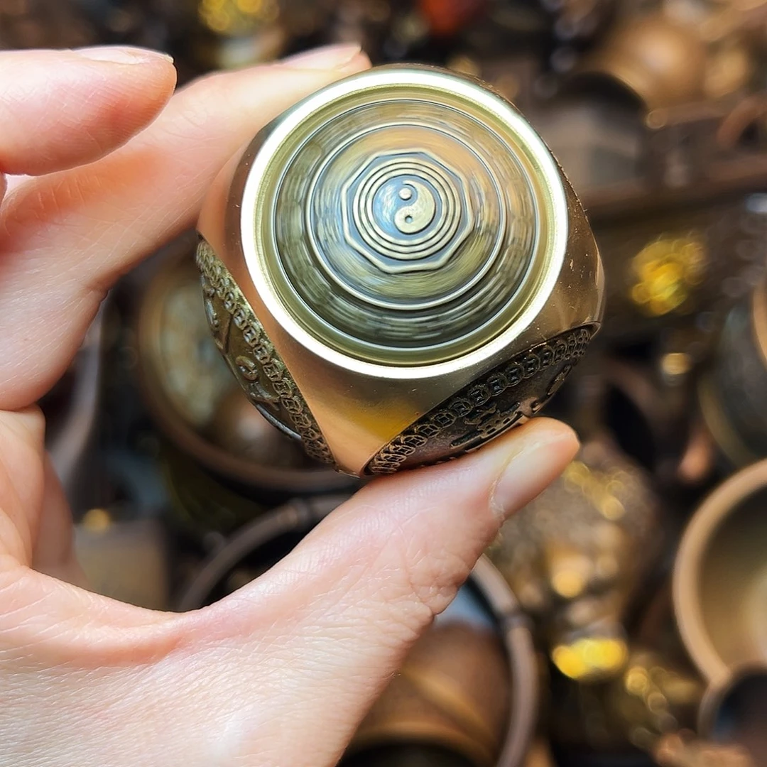 精美铜器工艺品等