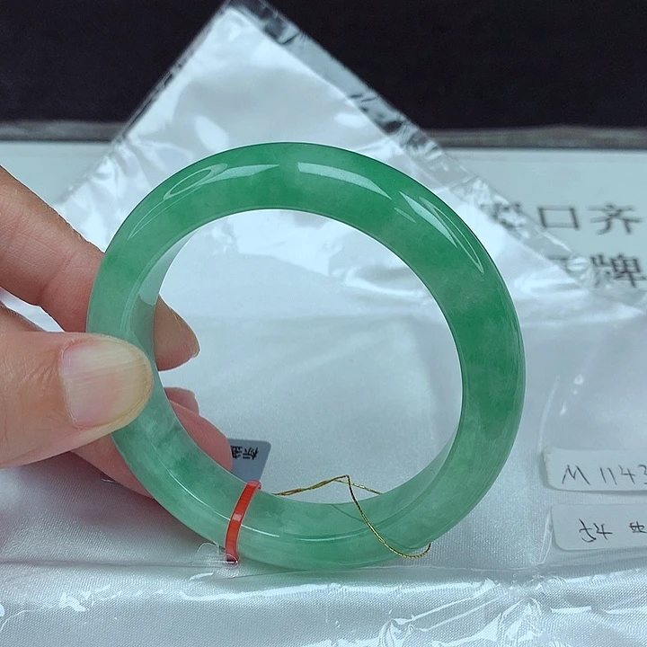 翡翠未镶嵌手镯54圈4376