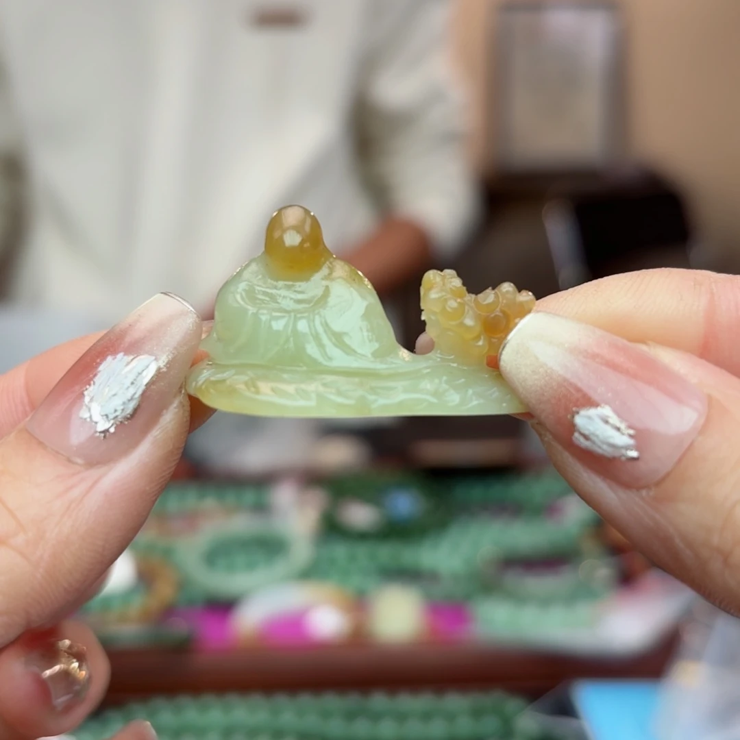 和田玉吊坠未镶嵌