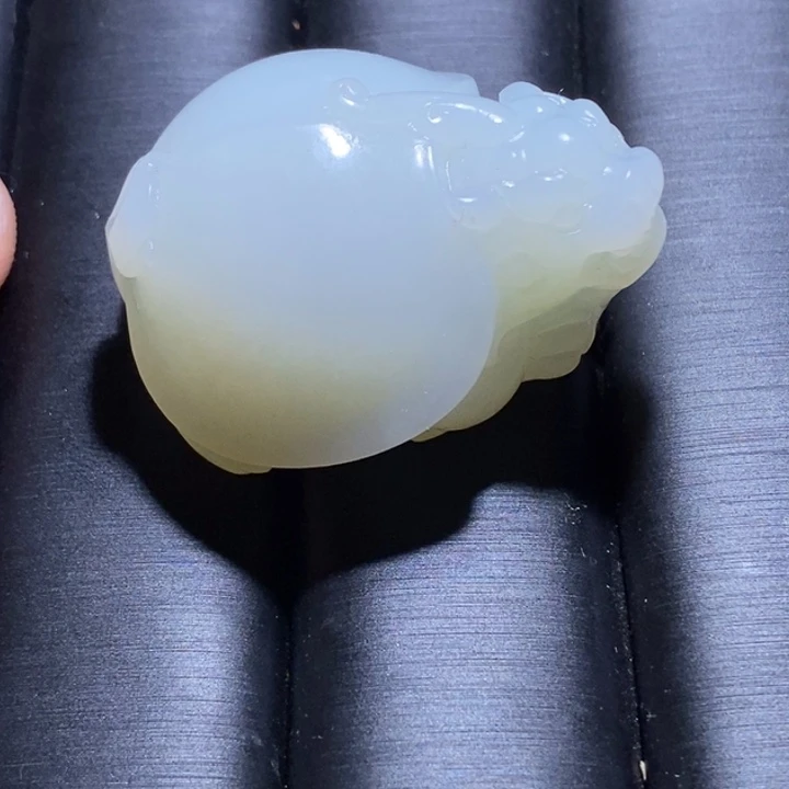 和田玉未镶嵌吊坠(不含链)