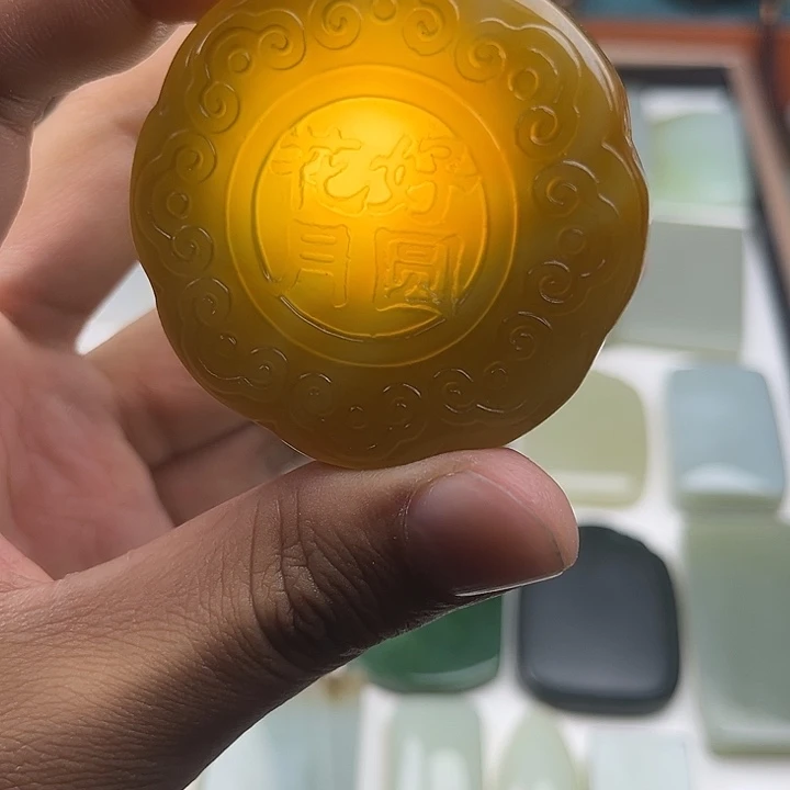 和田玉（糖玉）未镶嵌颈饰