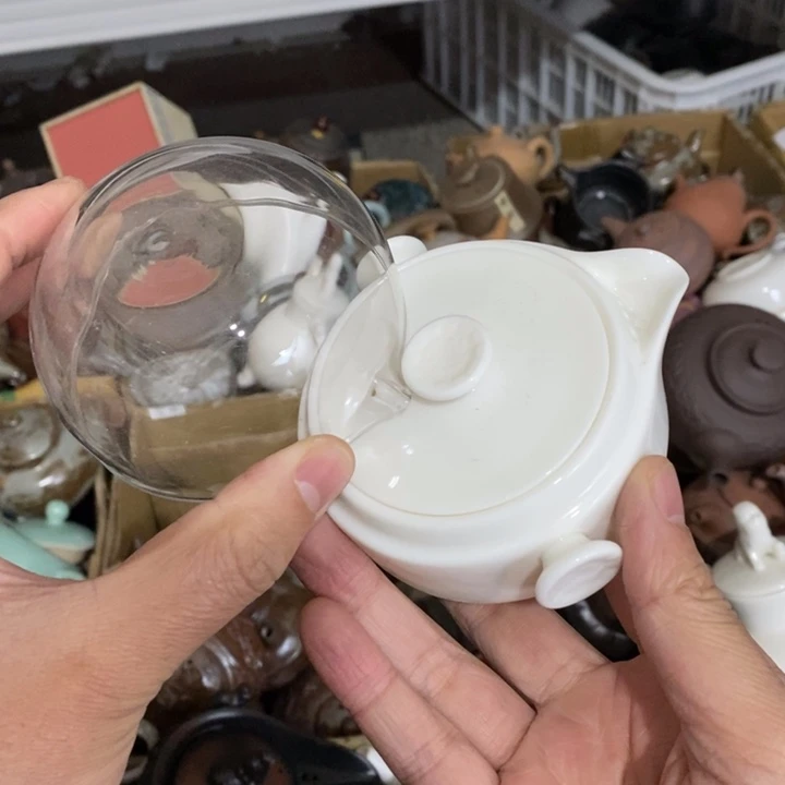 陶瓷艺术品及陶瓷壶