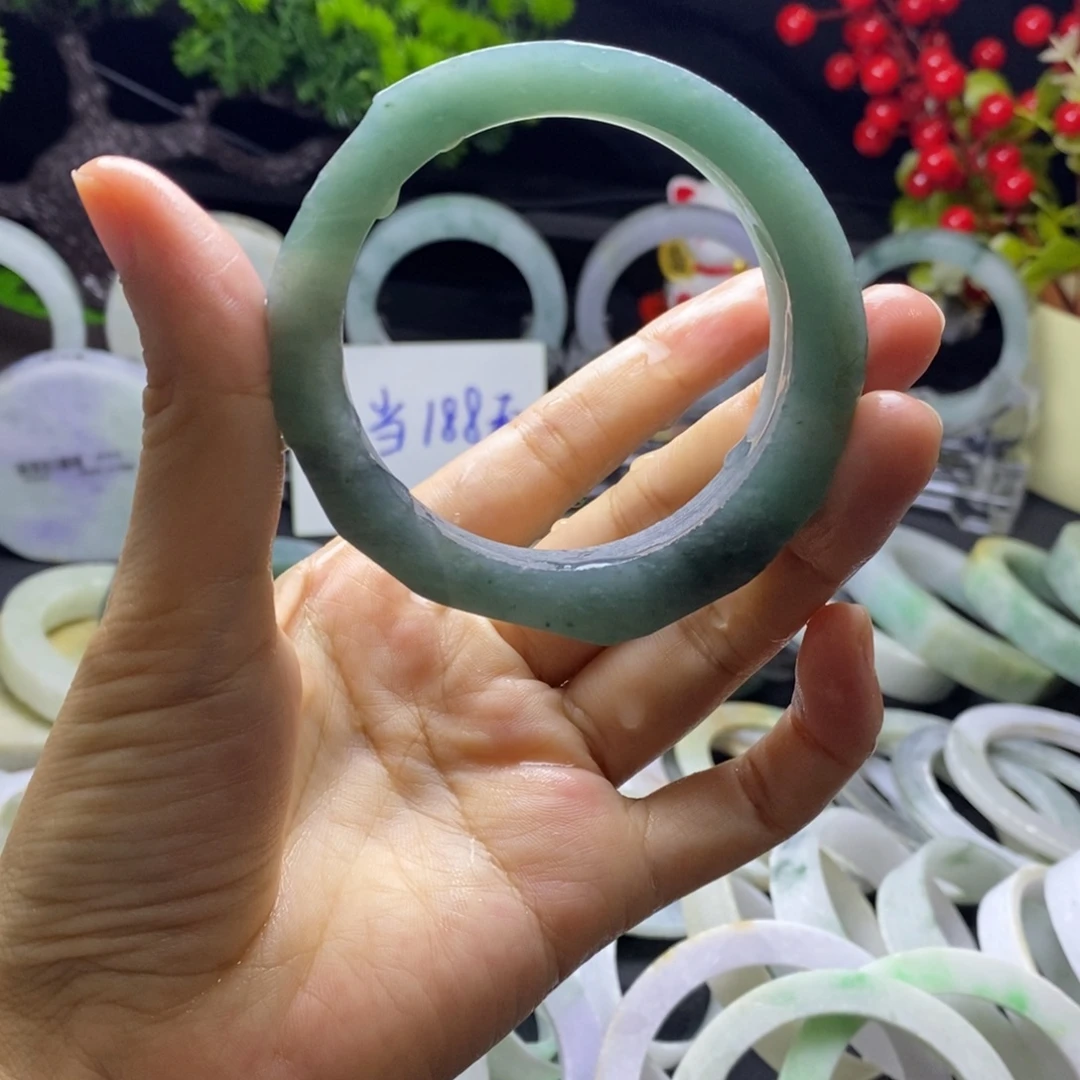 定制翡翠手镯未镶嵌
