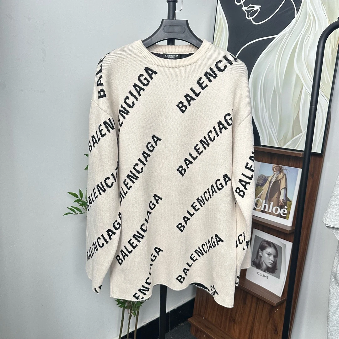 99新 Balenciaga/巴黎世家 经典白色弹幕满印字母毛衣 XS码 宽松