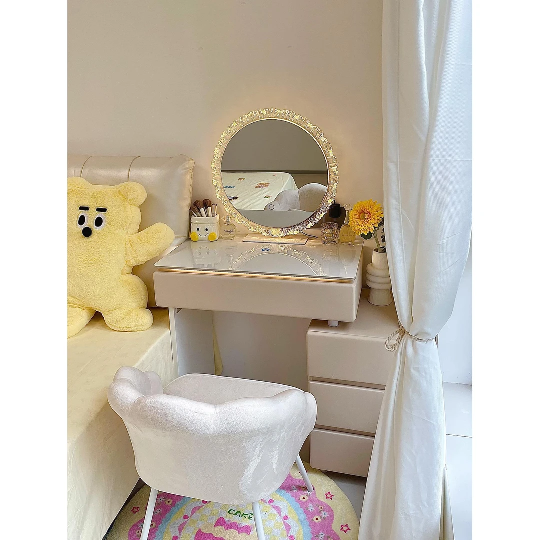 小户型带灯实木梳妆台卧室现代简约奶油风化妆桌床头收纳柜一体