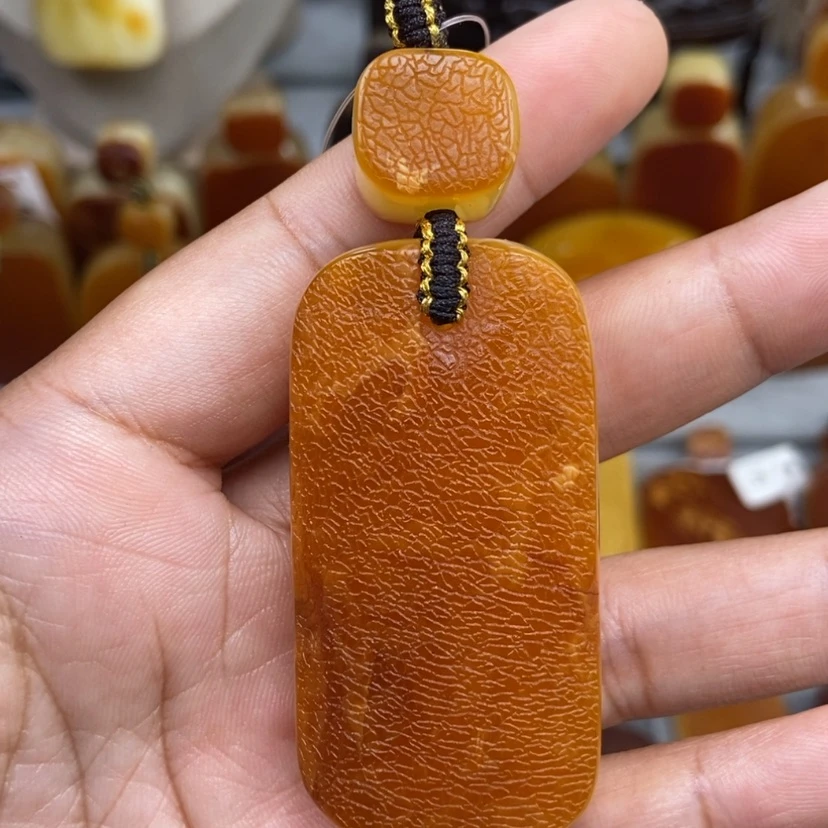 【闪购商品】琥珀颈饰未镶嵌
