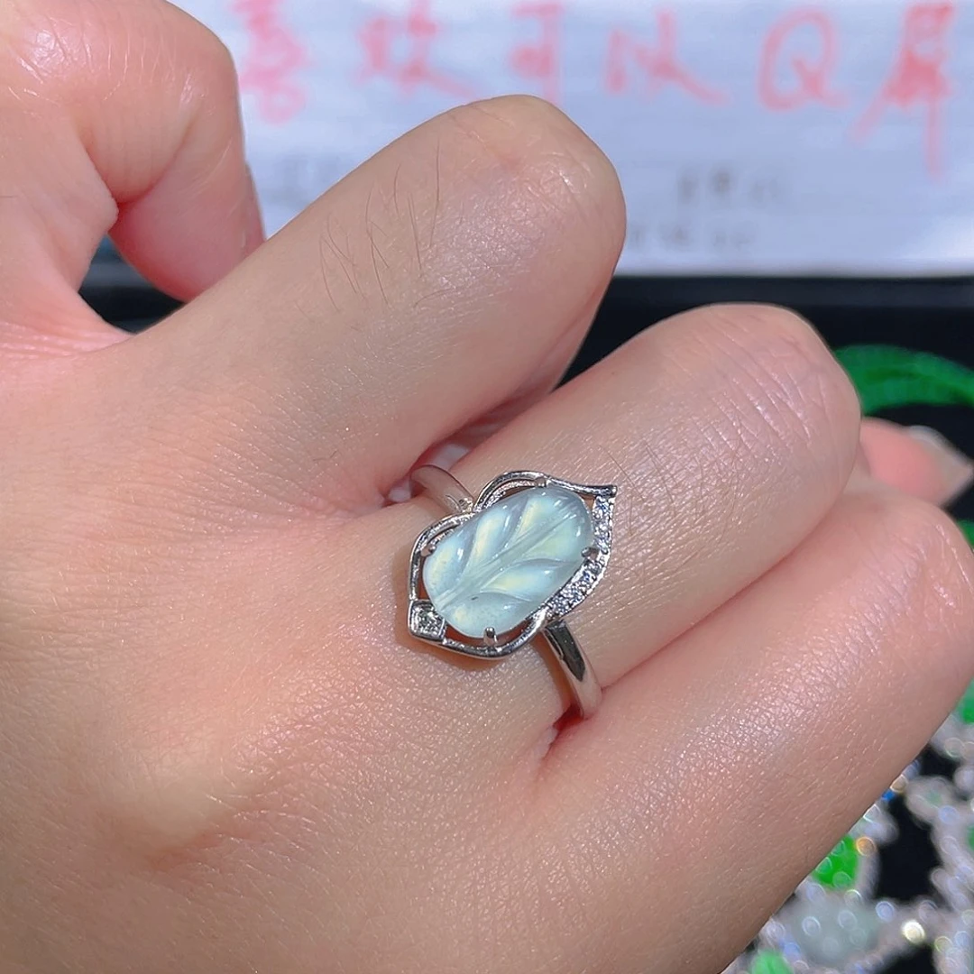 未镶嵌戒指翡翠戒指