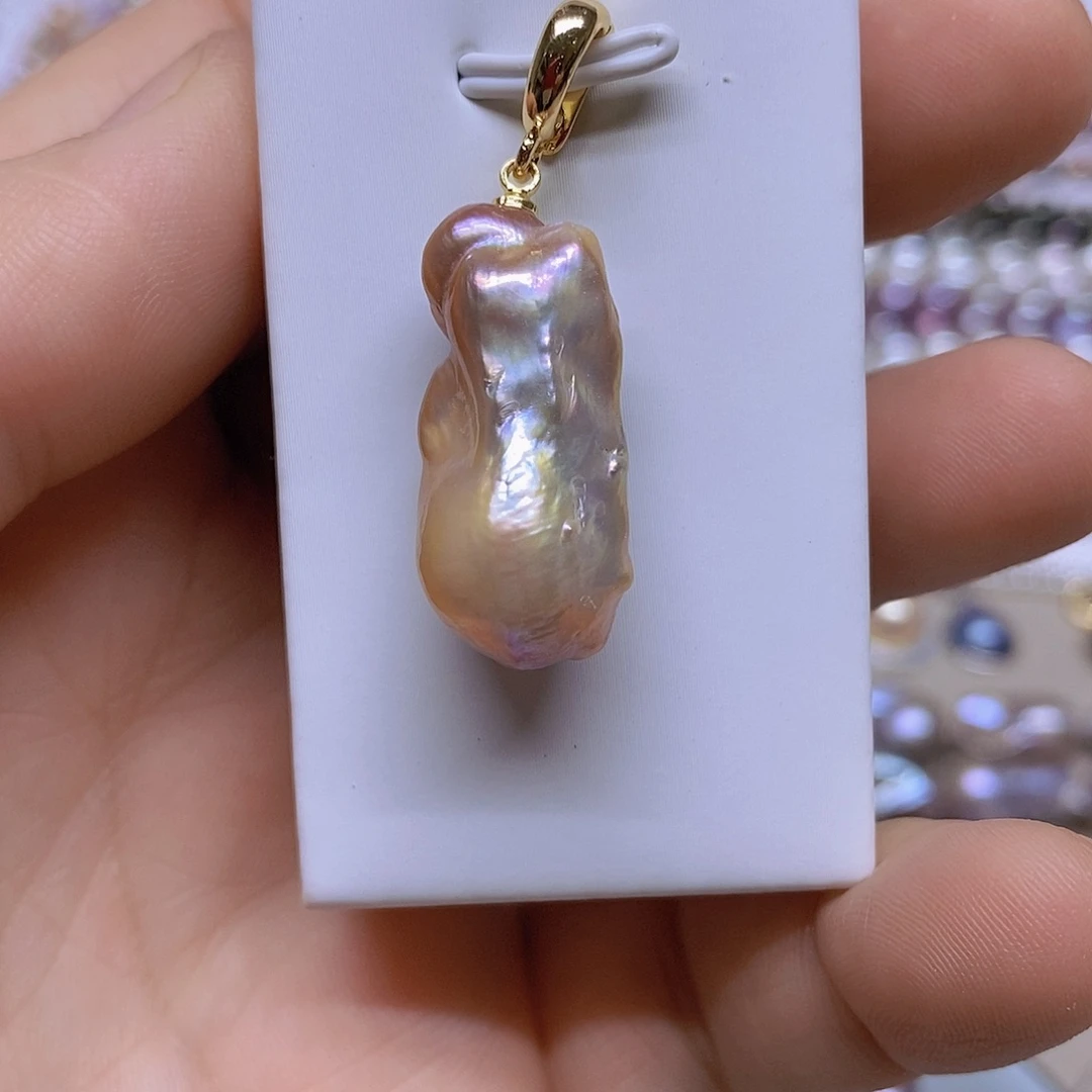 颈饰未镶嵌淡水珍珠