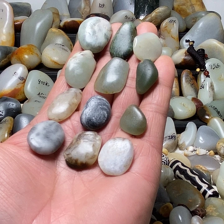 和田玉未镶嵌颈饰吊坠多规格发货