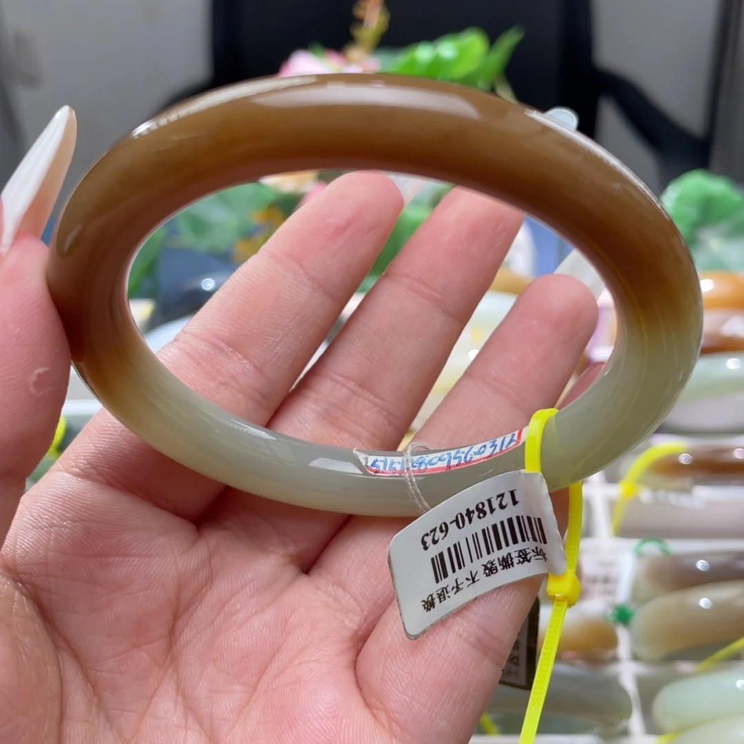 【闪购商品】和田玉手镯未镶嵌57/58