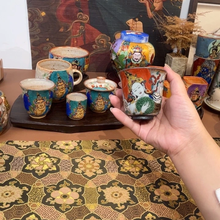 手工手绘妙音天女茶杯