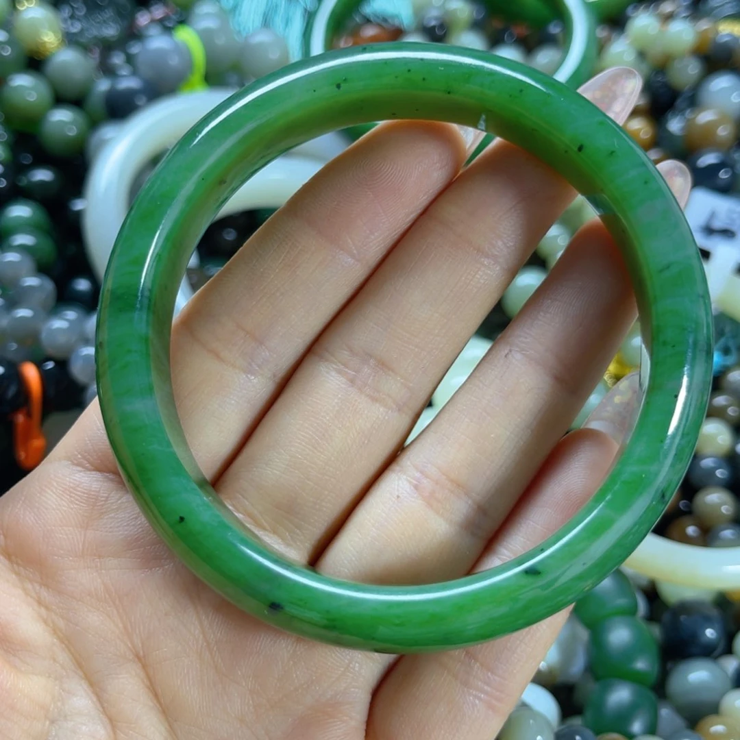 手链未镶嵌和田玉60，61圈口