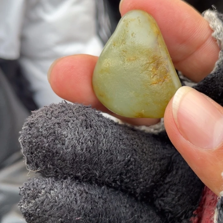 和田玉（糖玉）颈饰未镶嵌