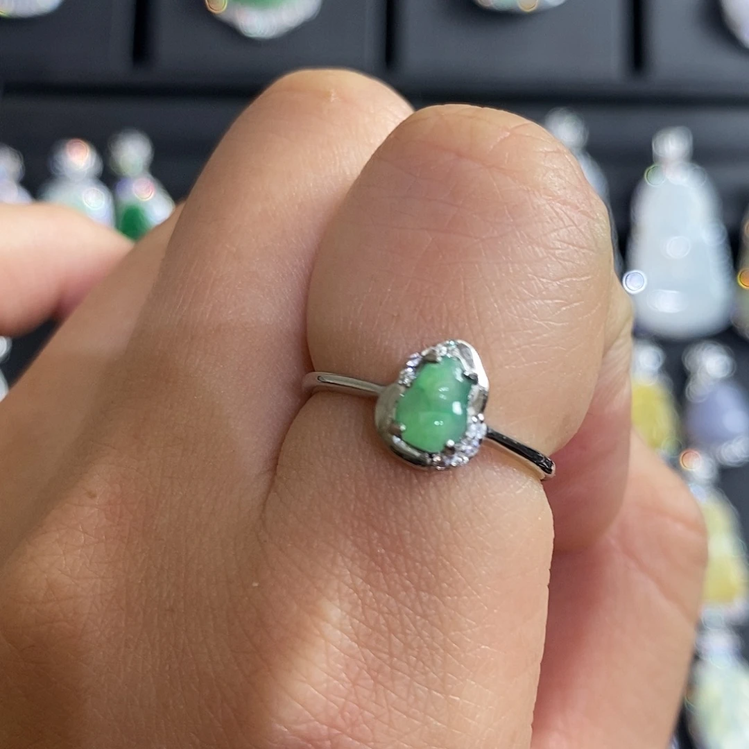 7***。翡翠银S925镶嵌颈饰天然翡翠