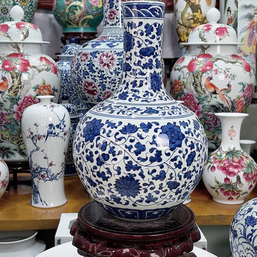 庞***姐摆件景德镇的陶瓷