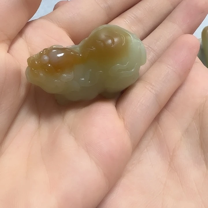 和田玉（糖玉）未镶嵌颈饰