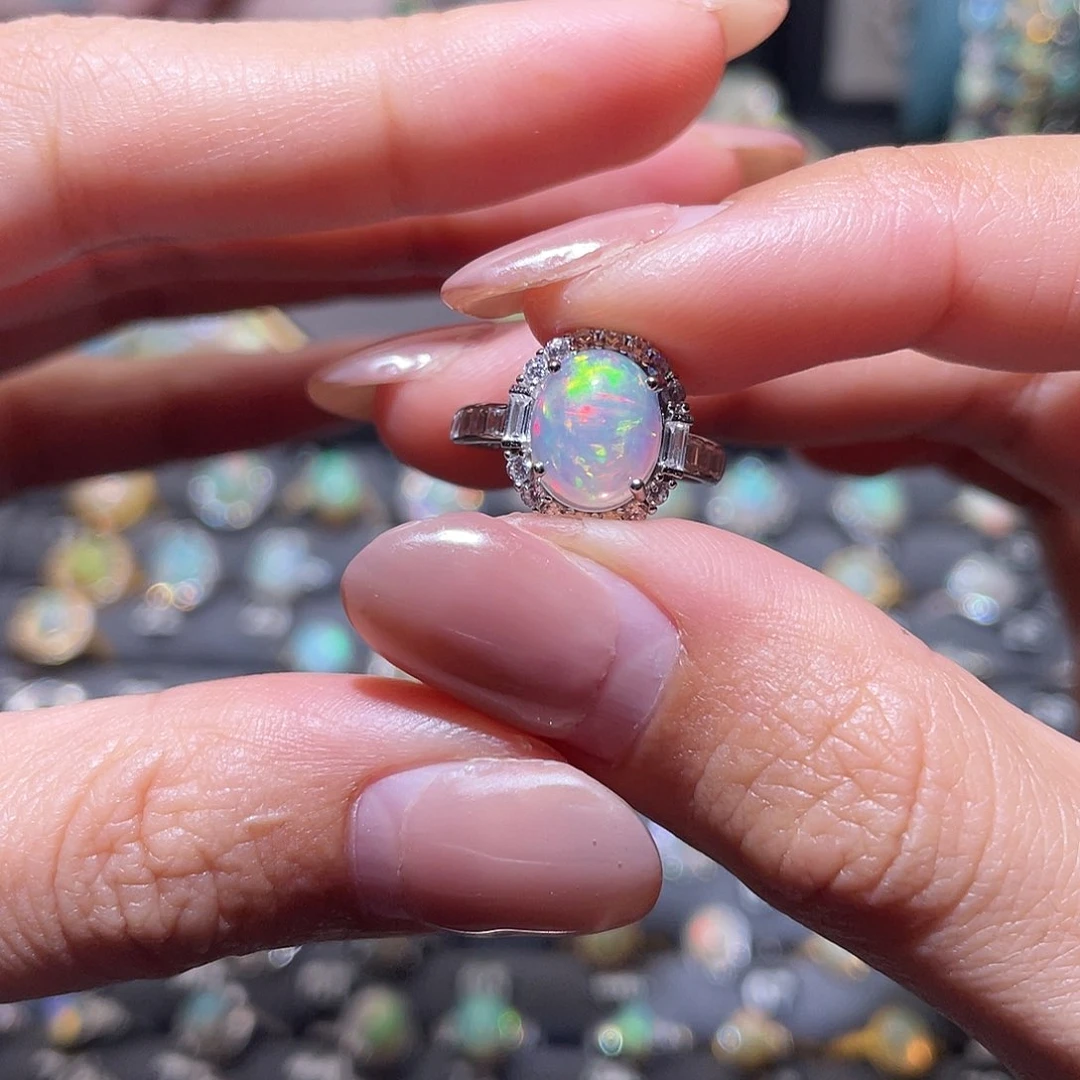 银S925镶嵌欧泊戒指）?