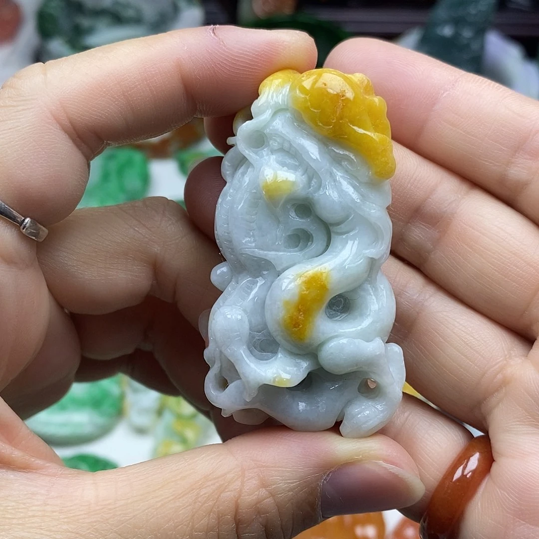 颈饰未镶嵌翡翠牌子