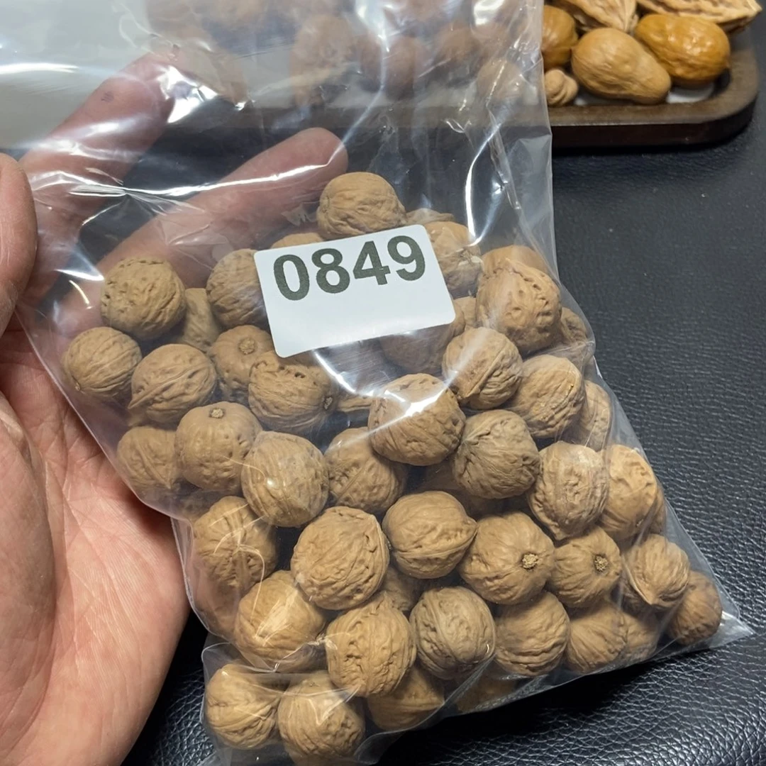 文玩核桃吊坠东*人秋子