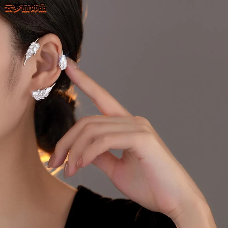 铜合金合成锆石耳饰 小众设计高级感闪耀羽毛无耳洞耳夹冷淡风