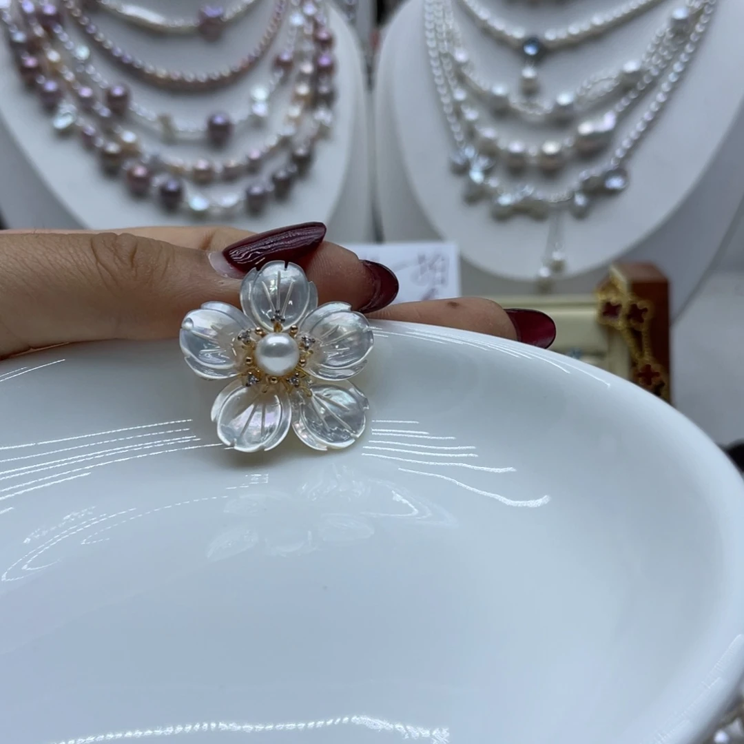 淡水珍珠钛钢颈饰