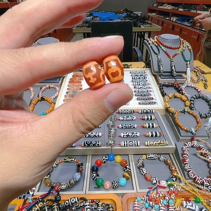 未镶嵌玛瑙/玉髓珠宝奇石