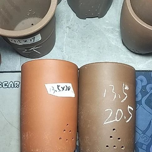 红泥紫泥大笔筒两个