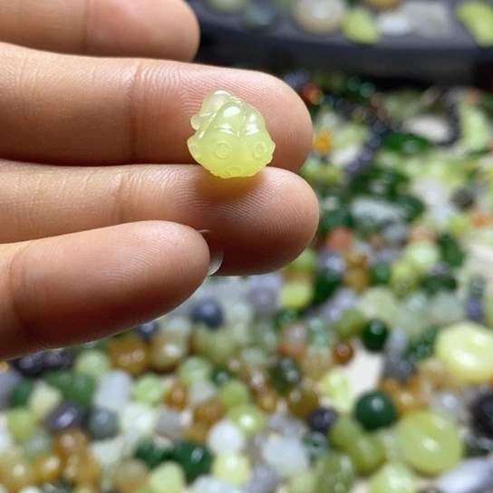 和田玉配件未镶嵌