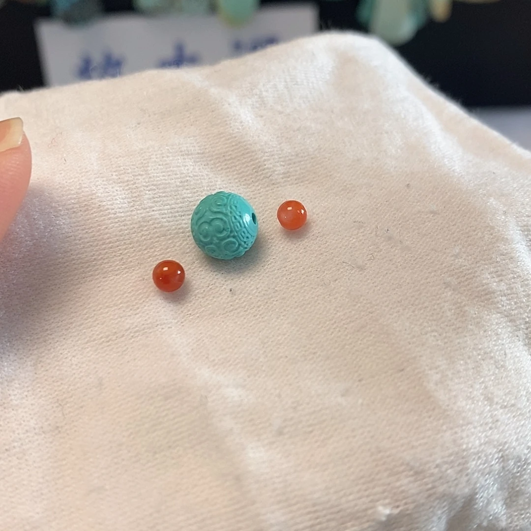 南红玛瑙未镶嵌珠宝奇石