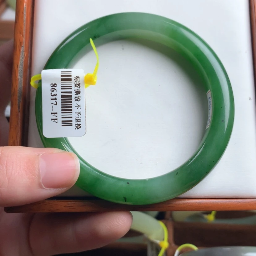 【闪购商品】和田玉手镯未镶嵌56.5