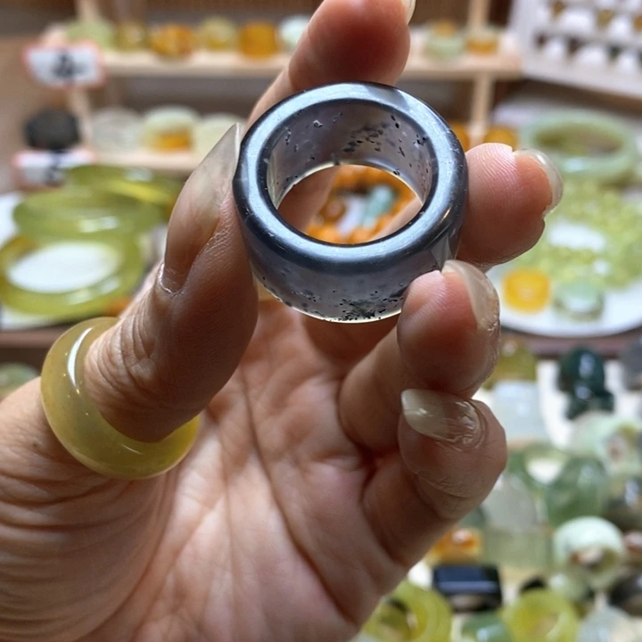 悟***道蛇纹石玉未镶嵌项圈
