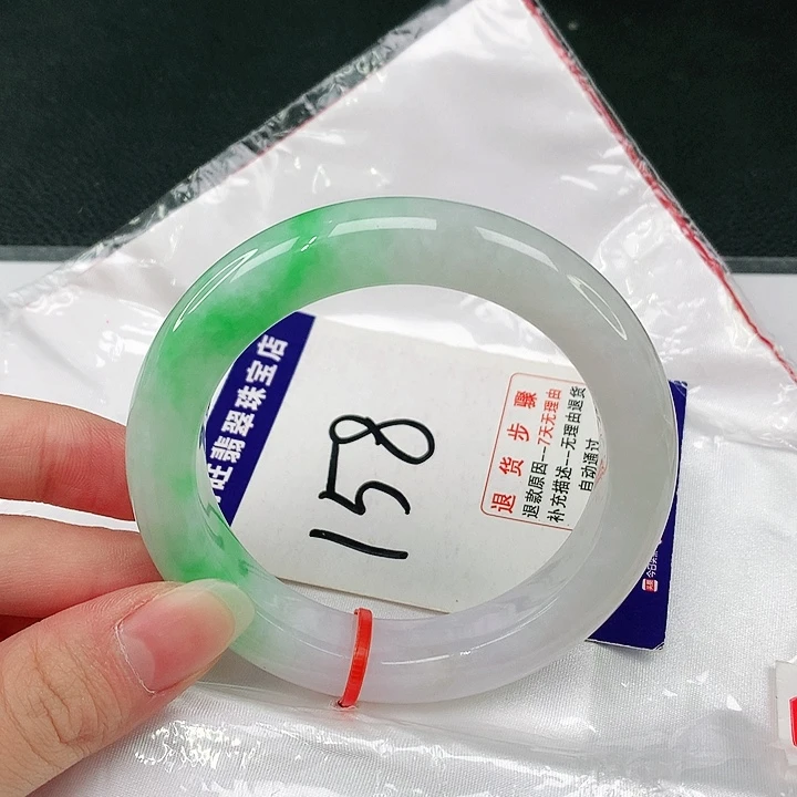 未镶嵌手镯翡翠翡翠手镯