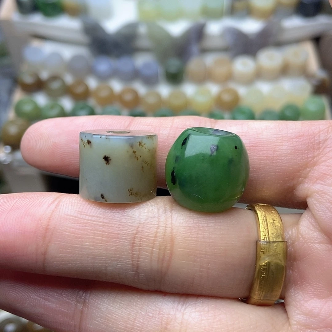 一***毛和田玉未镶嵌颈饰买断不退换