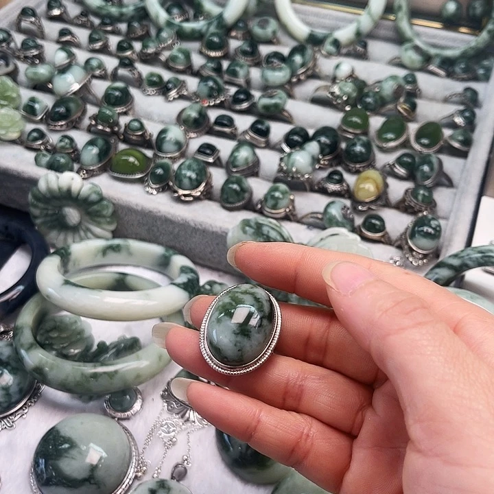 蛇纹石玉戒指未镶嵌随*