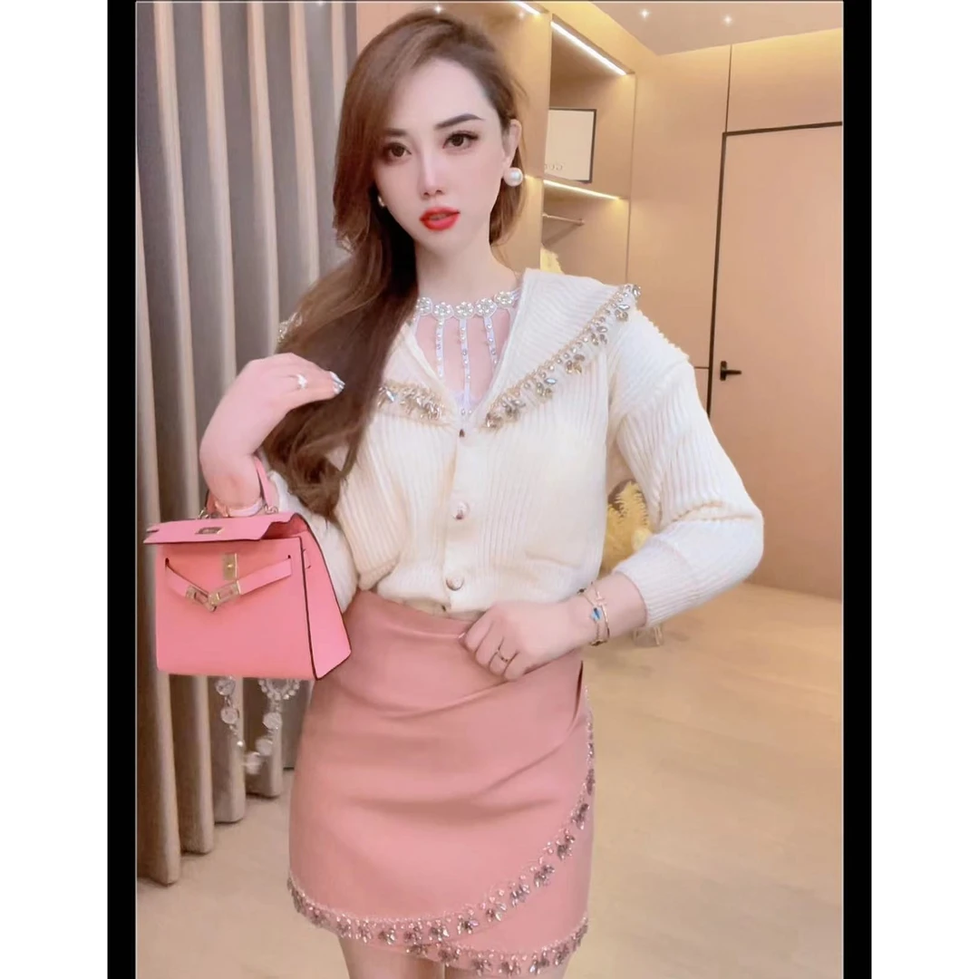 【秘密花园】重工钉珠显瘦气质针织外套女W39