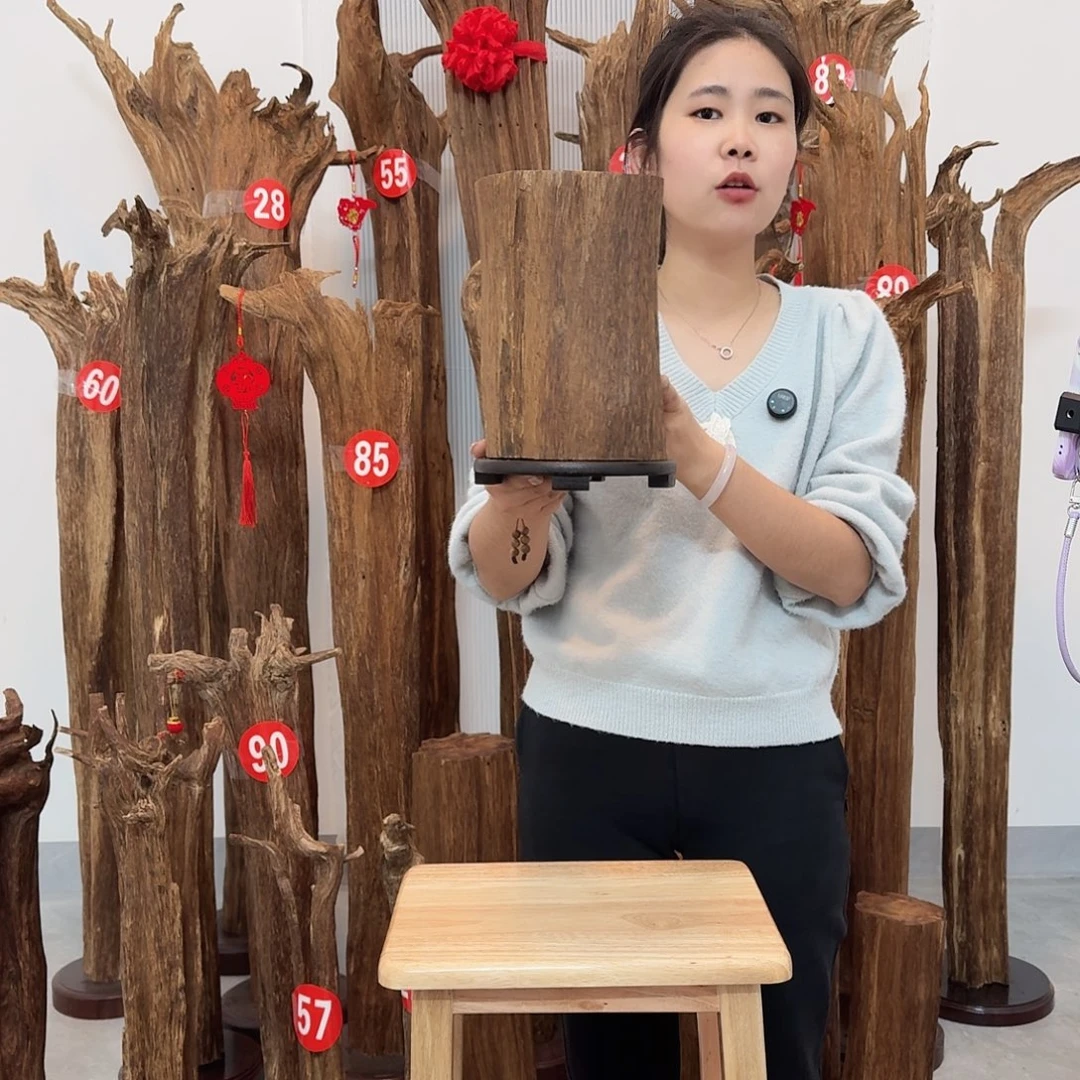 沉香碎屑沉香原材料