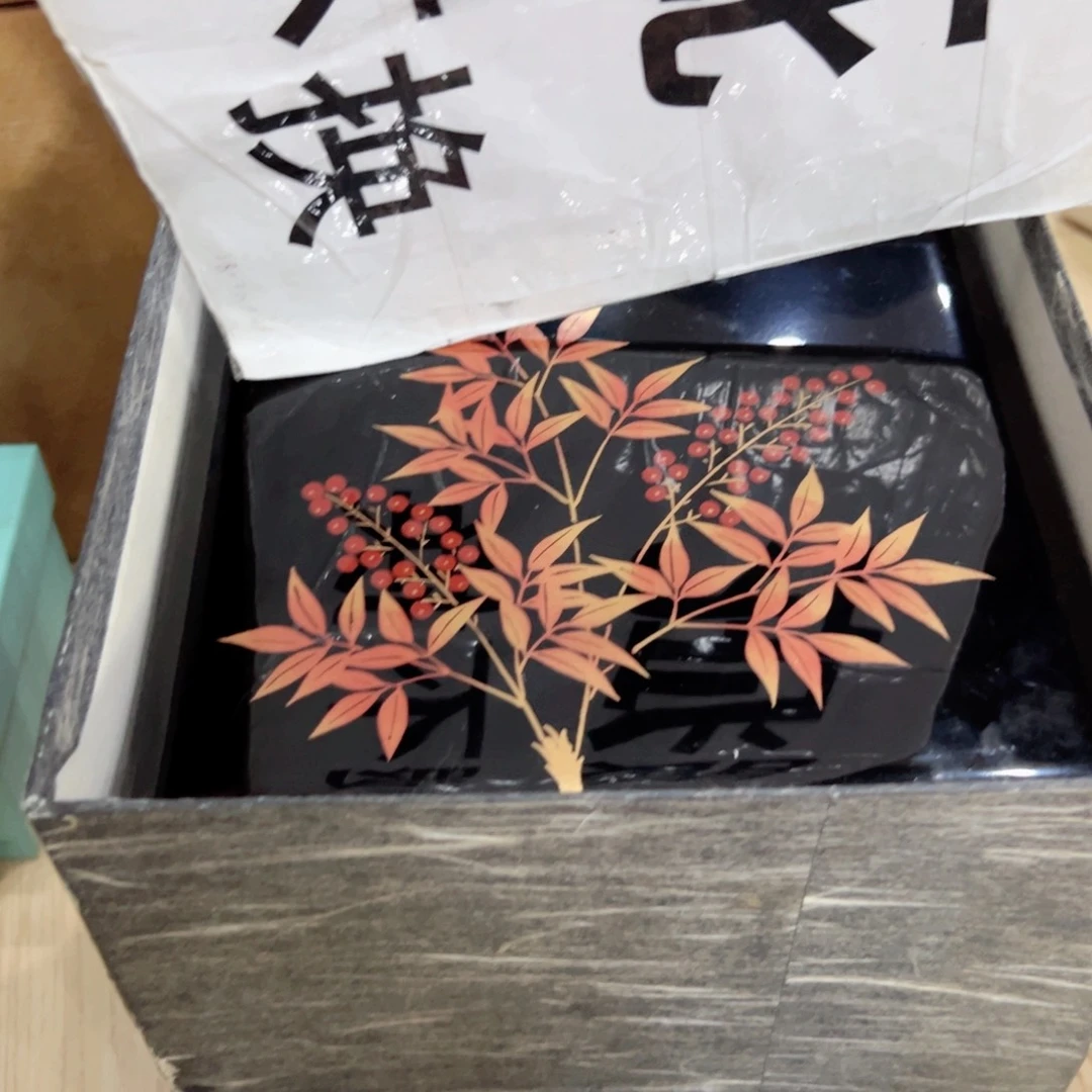 瓷片上****跳陶瓷制品生产加工和包装
