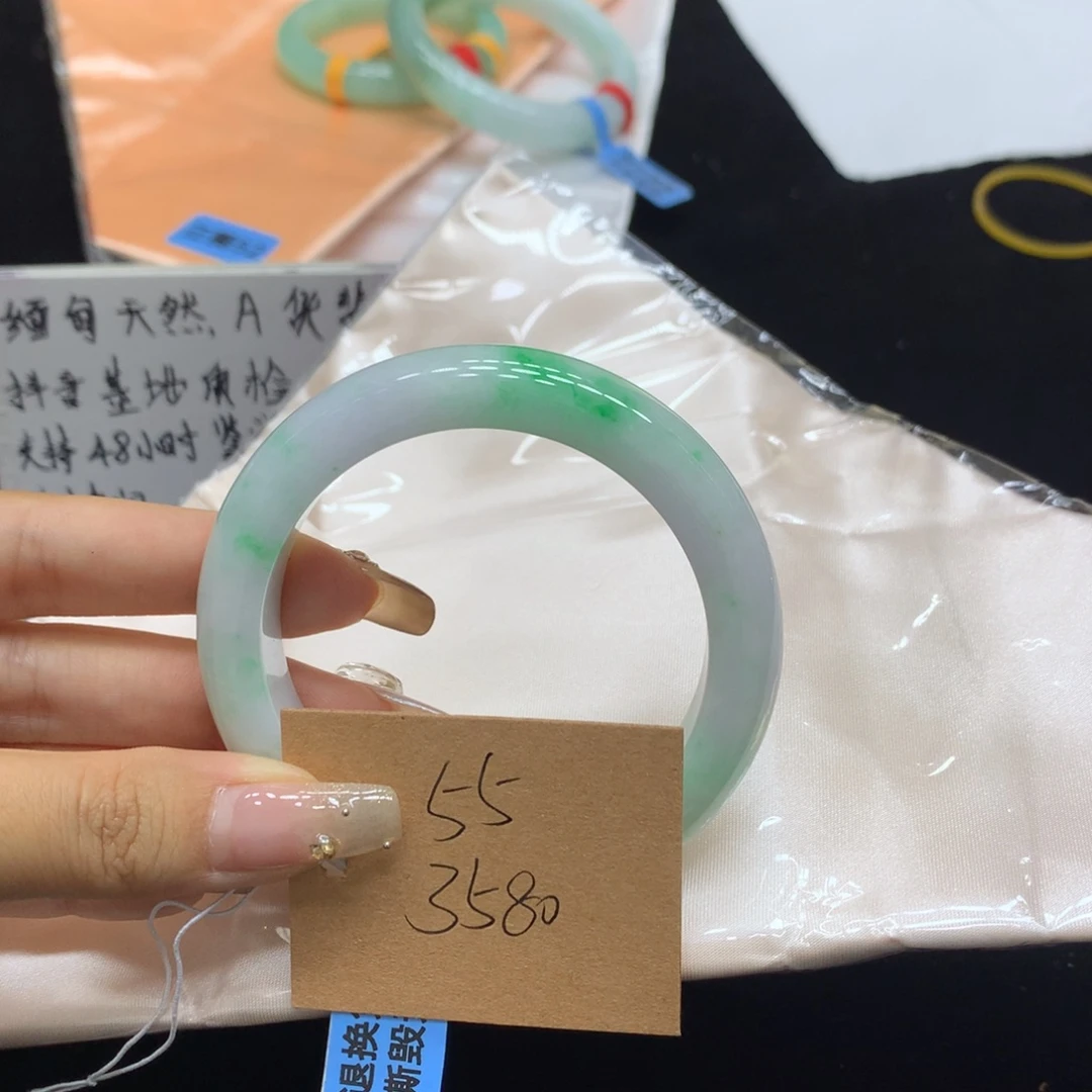 翡翠未镶嵌手镯天然翡翠
