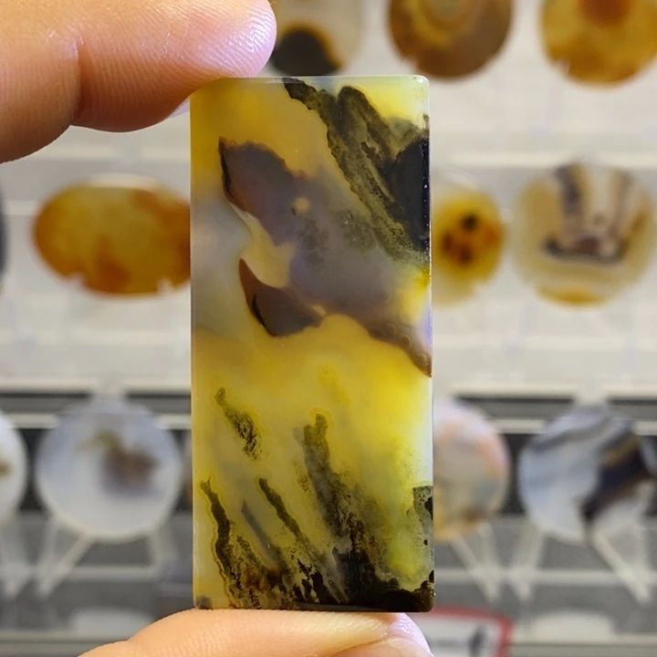 玛瑙/玉髓颈饰未镶嵌