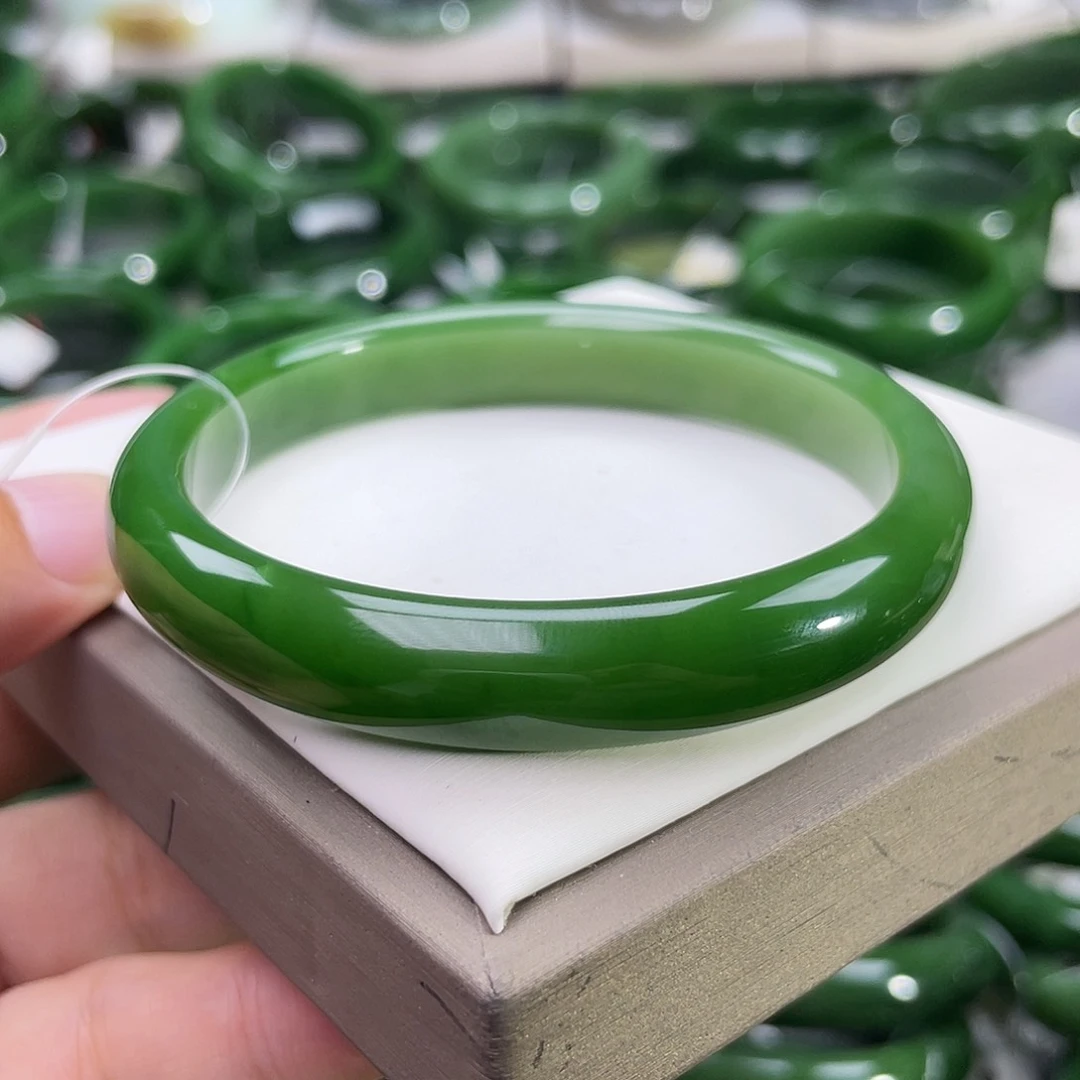和田玉（碧玉）手镯未镶嵌