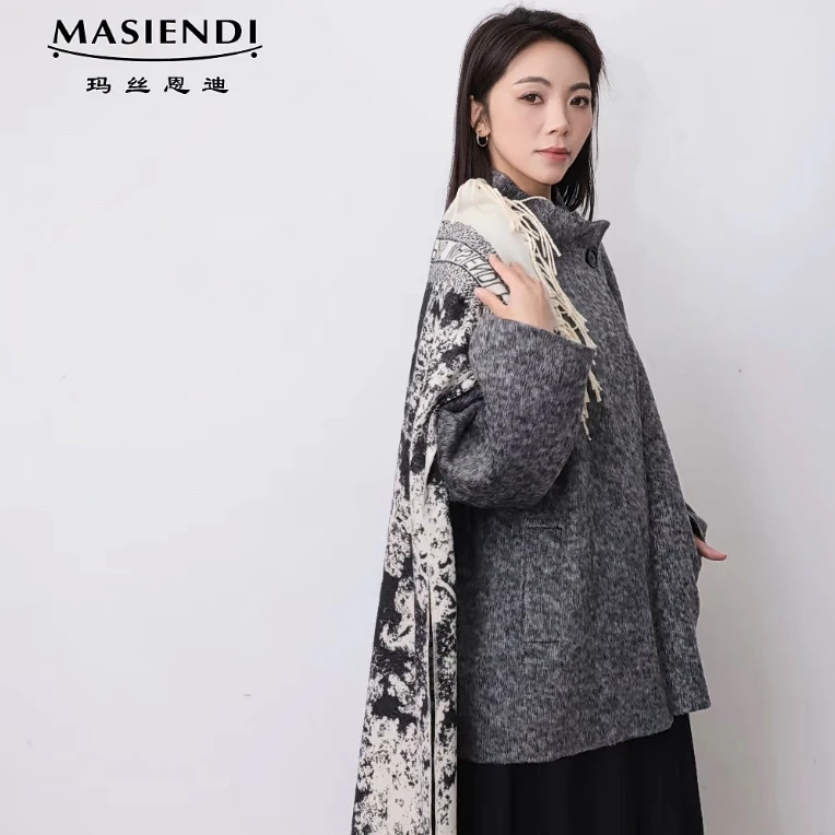 玛丝恩迪新款保暖厚款复古港风欧美风围巾93216