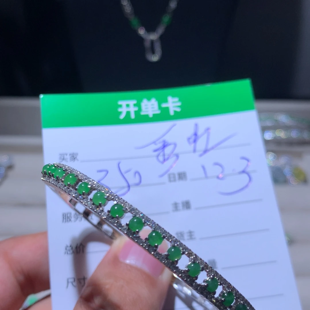 *****翡翠银S925镶嵌耳饰